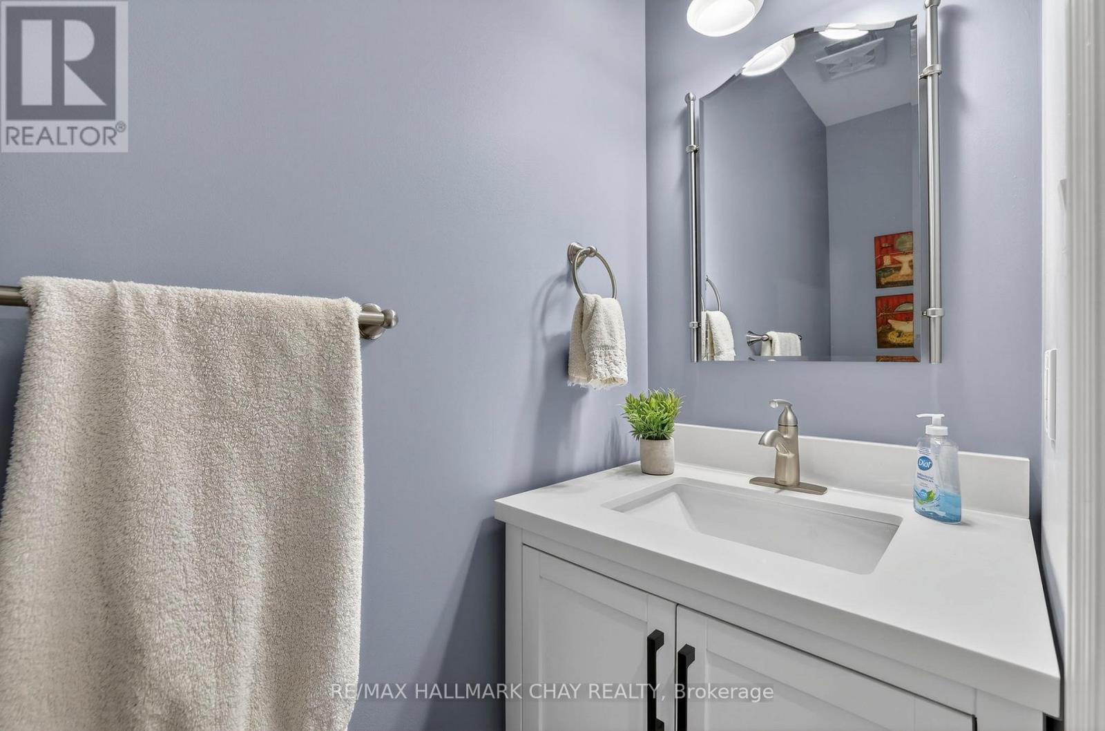 110 Birkshire Drive, Aurora, Ontario  L4G 7R6 - Photo 18 - N12926260