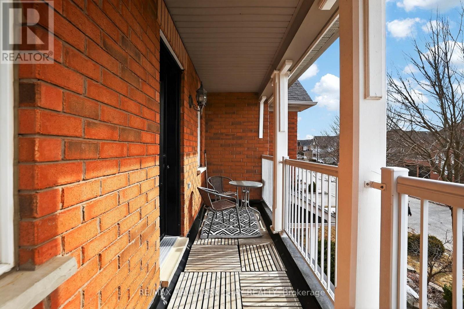 110 Birkshire Drive, Aurora, Ontario  L4G 7R6 - Photo 27 - N12926260