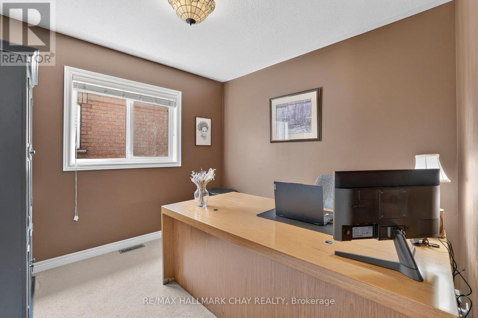 110 Birkshire Drive, Aurora, Ontario  L4G 7R6 - Photo 30 - N12926260