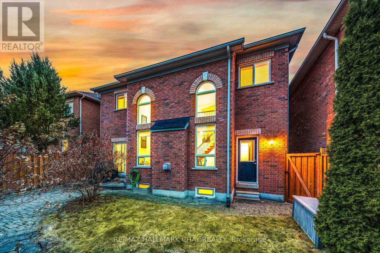 110 Birkshire Drive, Aurora, Ontario  L4G 7R6 - Photo 41 - N12926260