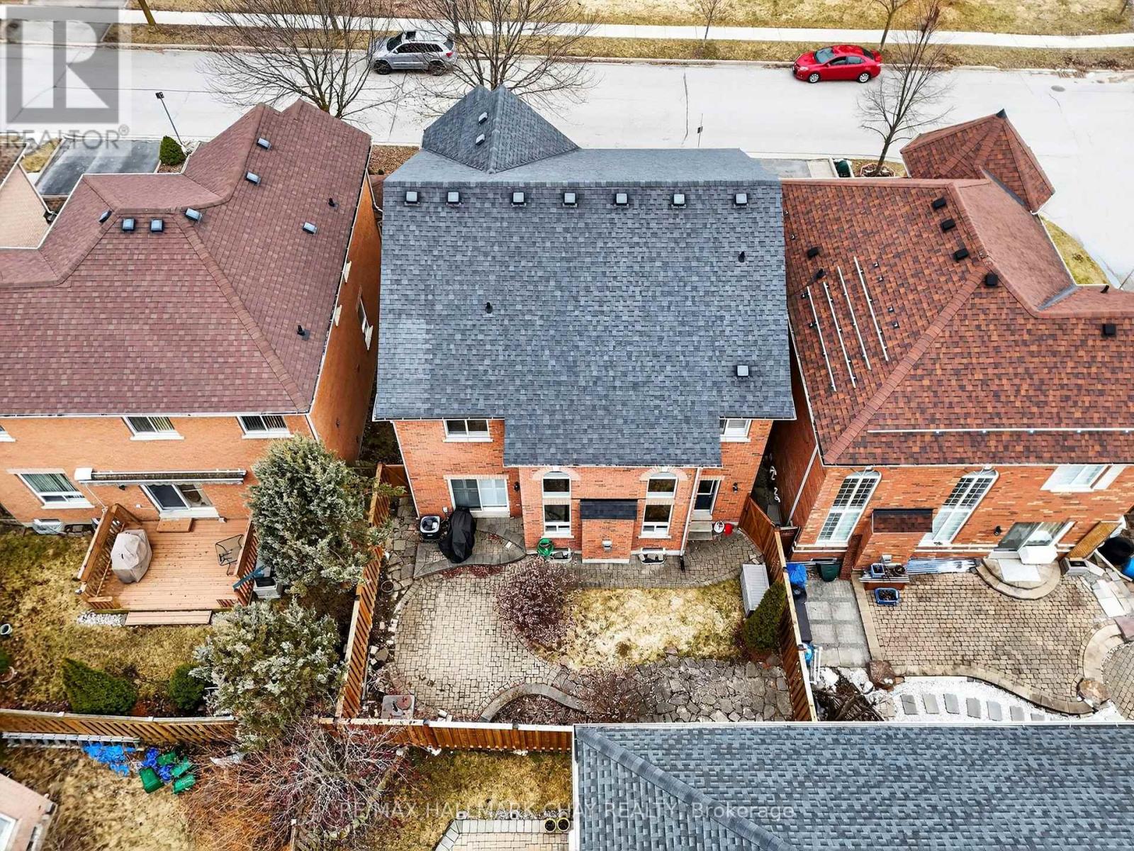 110 Birkshire Drive, Aurora, Ontario  L4G 7R6 - Photo 43 - N12926260