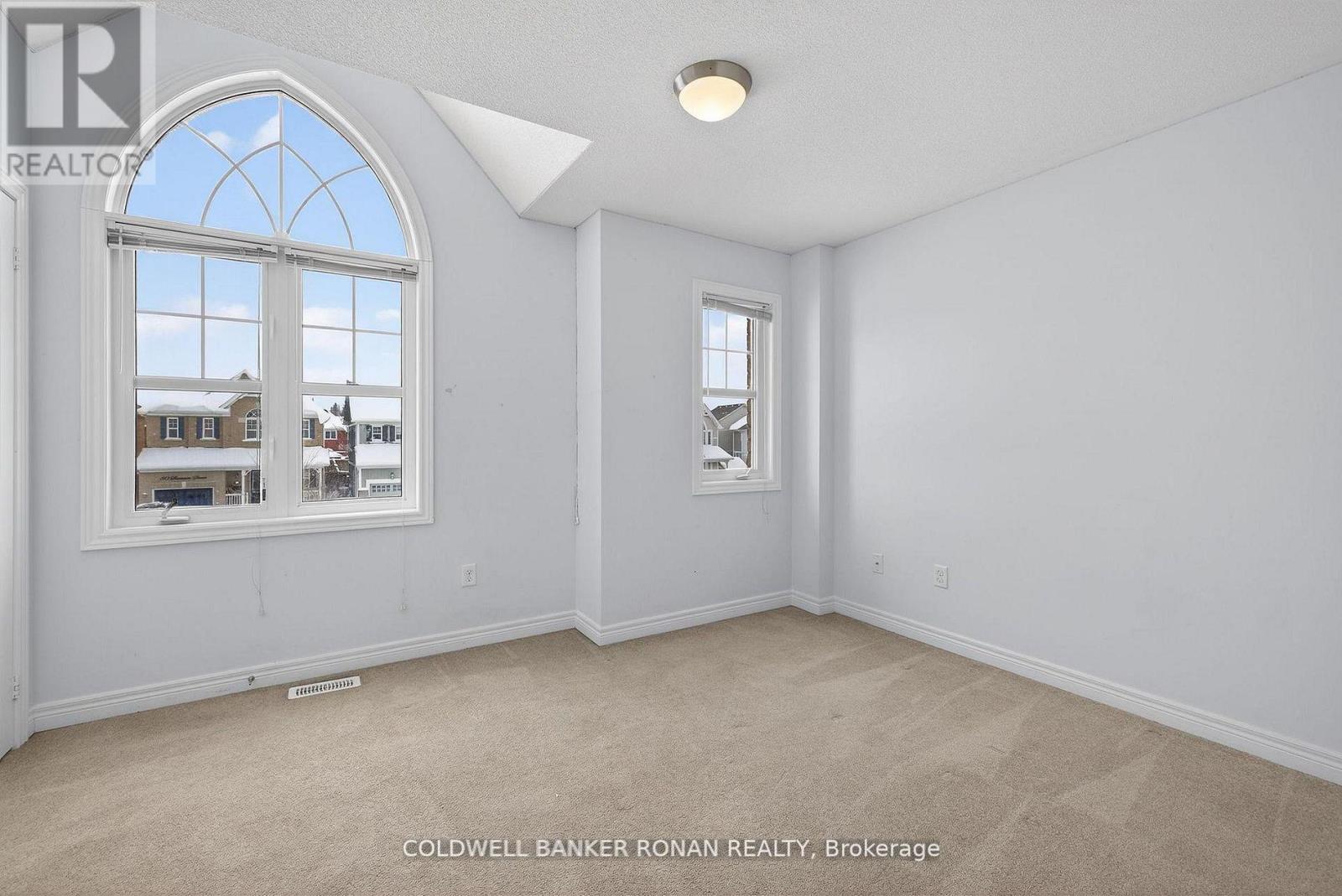 83 Swenson Street, New Tecumseth, Ontario  L9R 0K3 - Photo 14 - N12926264