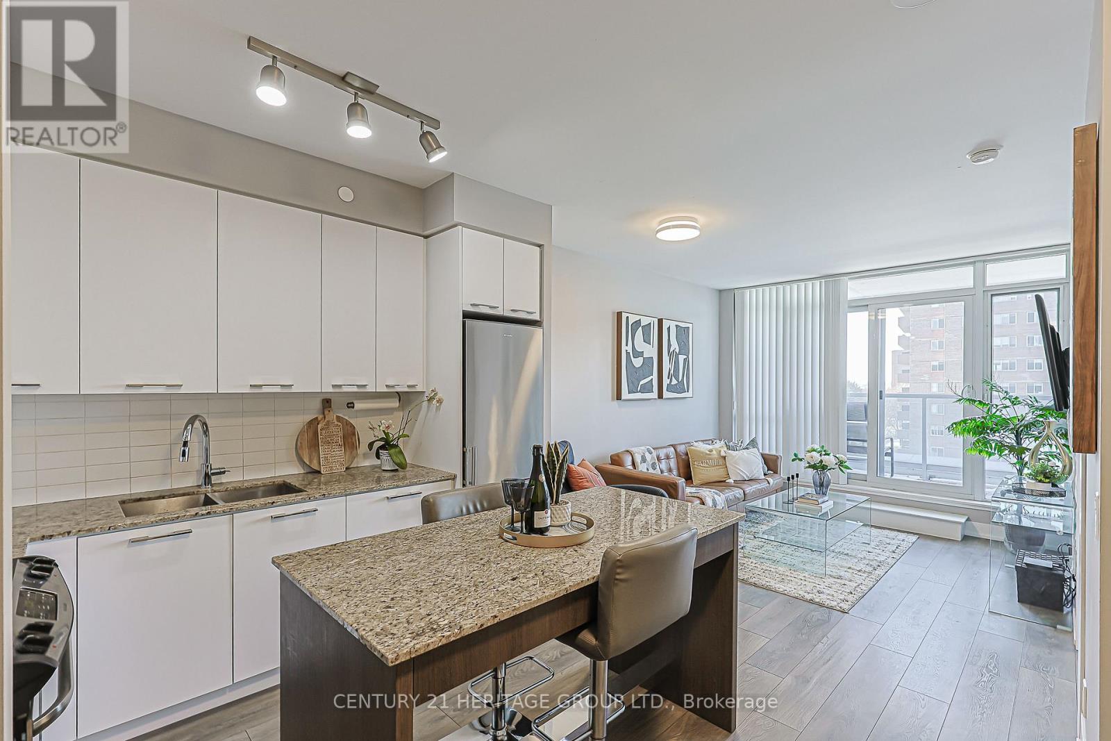 620 - 9471 Yonge Street, Richmond Hill, Ontario  L4C 0Z5 - Photo 7 - N12926382