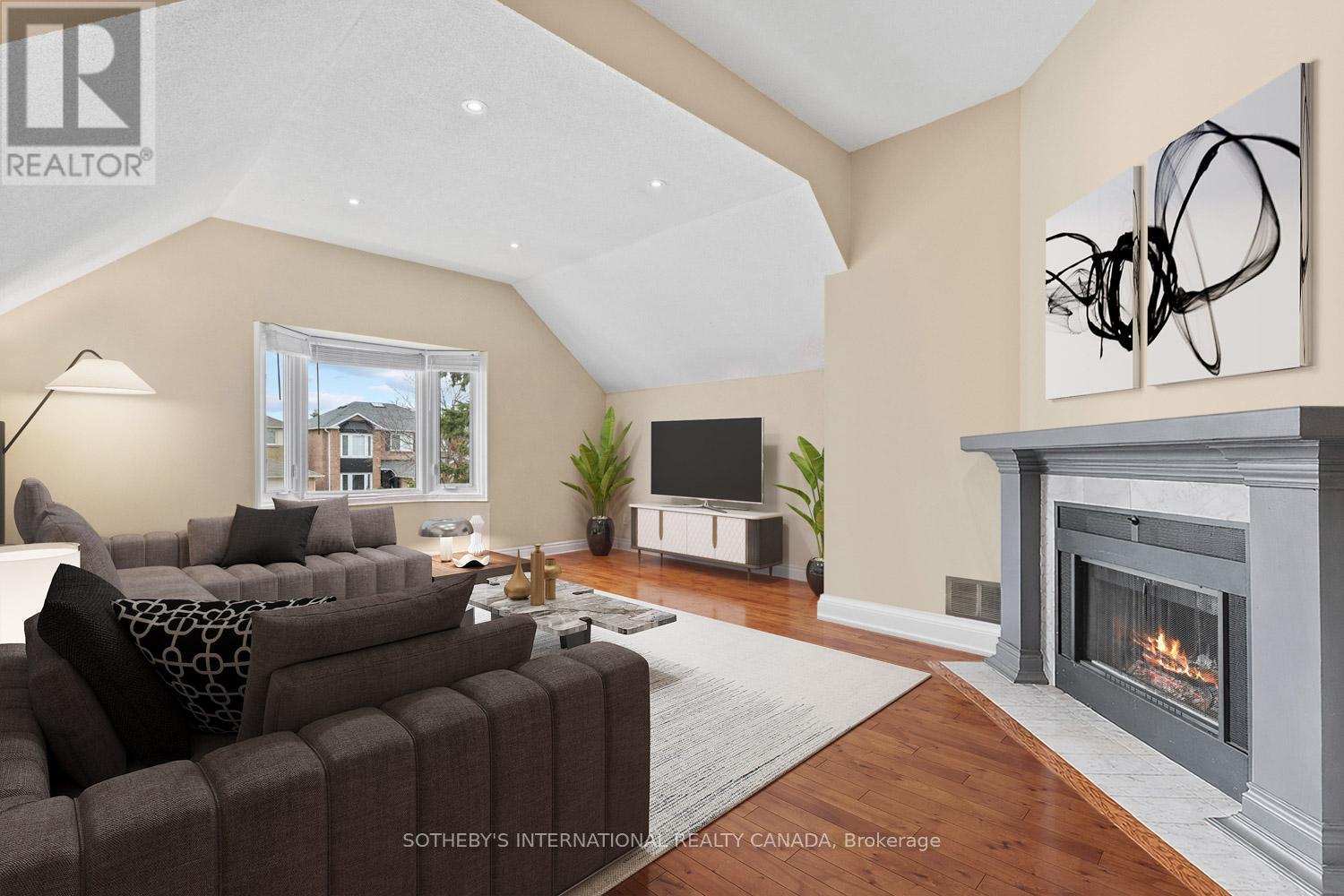 388 Brownridge Drive, Vaughan, Ontario  L4J 5Y2 - Photo 3 - N12926414