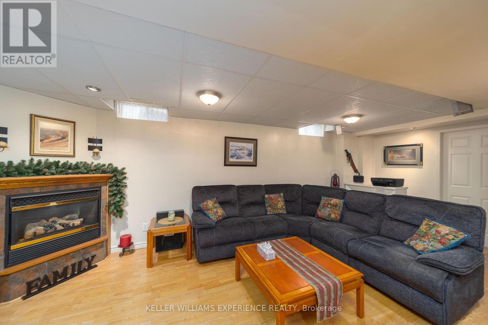 48 Basswood Drive, Barrie (Holly), Ontario  L4N 9P2 - Photo 14 - S12926348