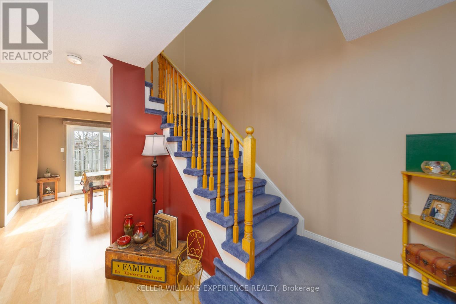 48 Basswood Drive, Barrie (Holly), Ontario  L4N 9P2 - Photo 7 - S12926348