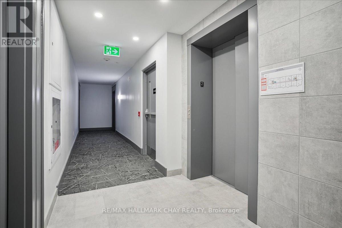 709 - 30 Hanmer Street W, Barrie (West Bayfield), Ontario  L4N 0J8 - Photo 8 - S12926356