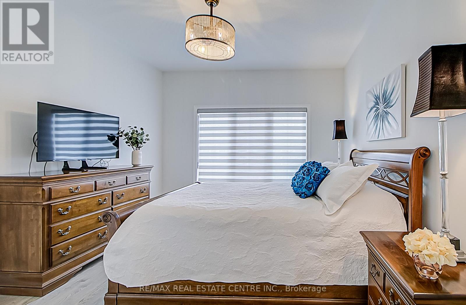 4 Clermiston Crescent, Brampton (Sandringham-Wellington), Ontario  L6R 3W9 - Photo 18 - W12926254