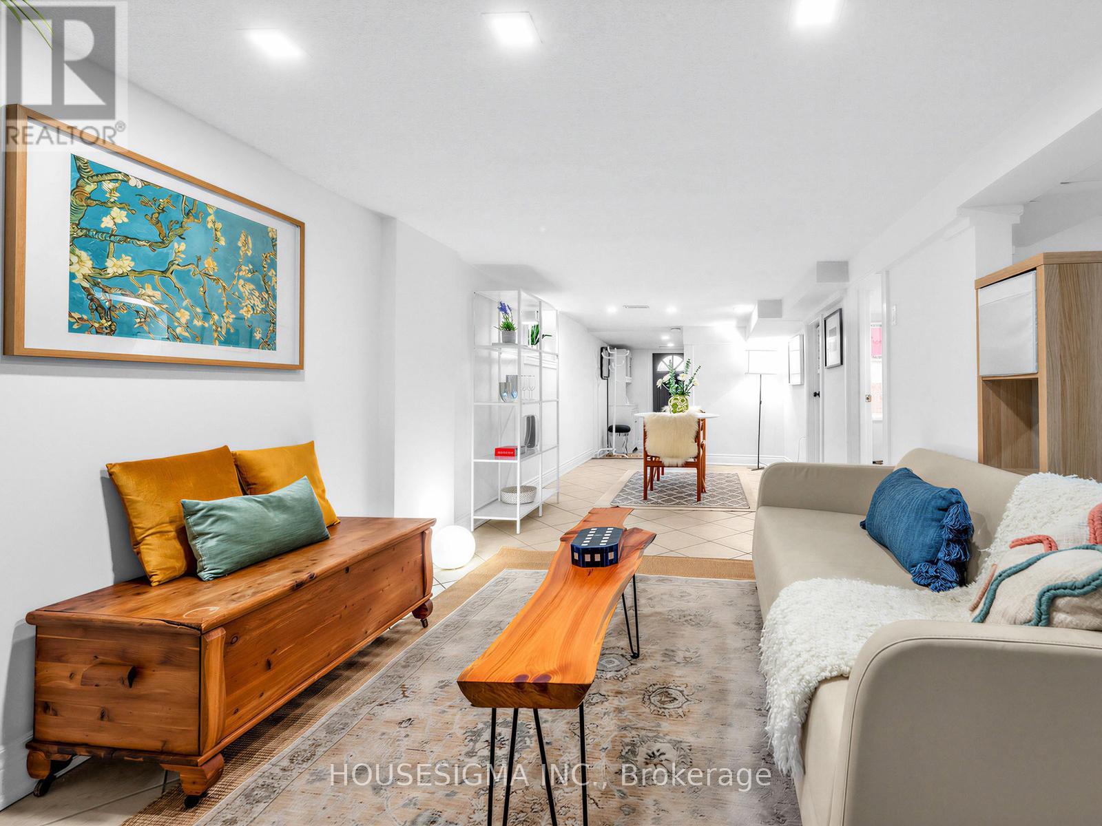 75 Henrietta Street, Toronto, Ontario  M6N 1S5 - Photo 15 - W12926284