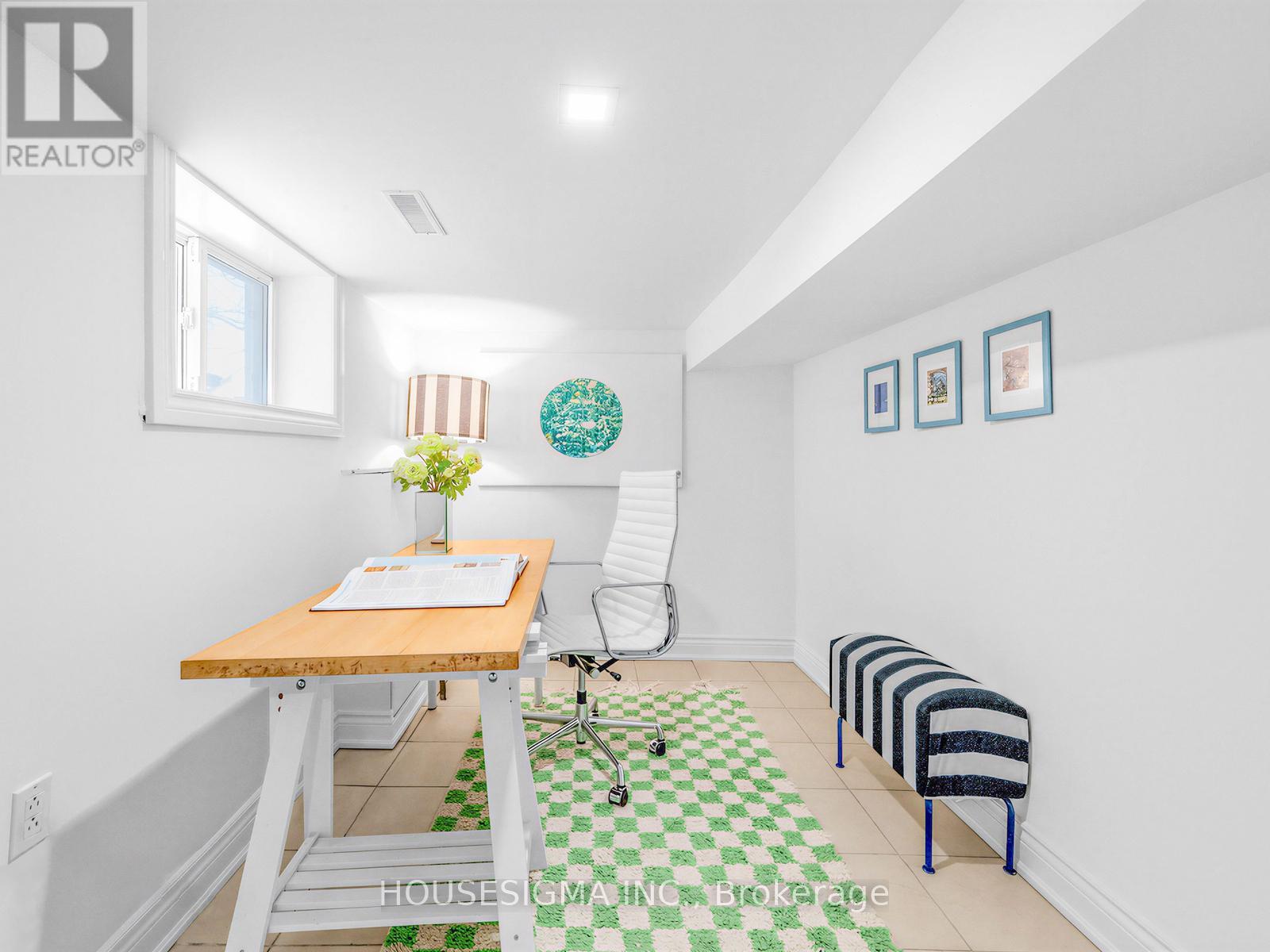 75 Henrietta Street, Toronto, Ontario  M6N 1S5 - Photo 17 - W12926284