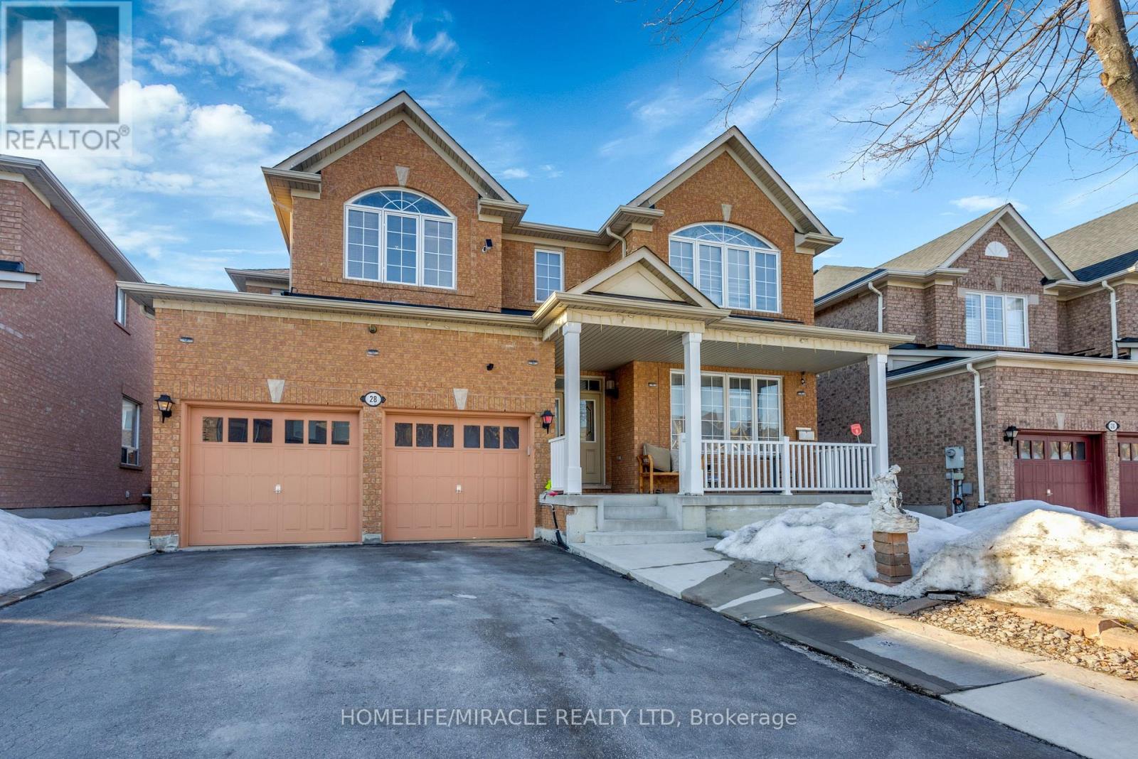 28 Latania Boulevard, Brampton, Ontario  L6P 1S9 - Photo 2 - W12926290