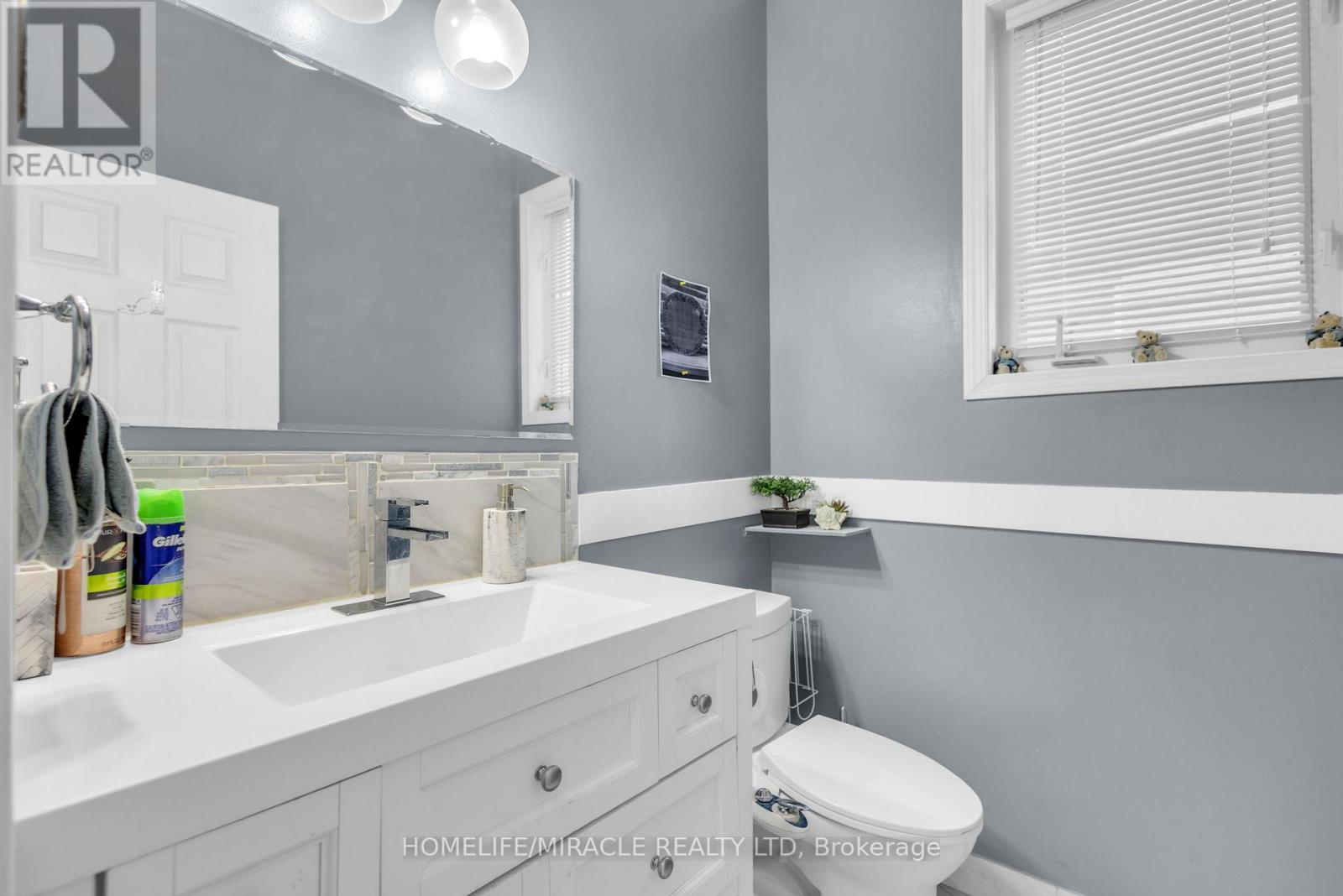 28 Latania Boulevard, Brampton, Ontario  L6P 1S9 - Photo 21 - W12926290