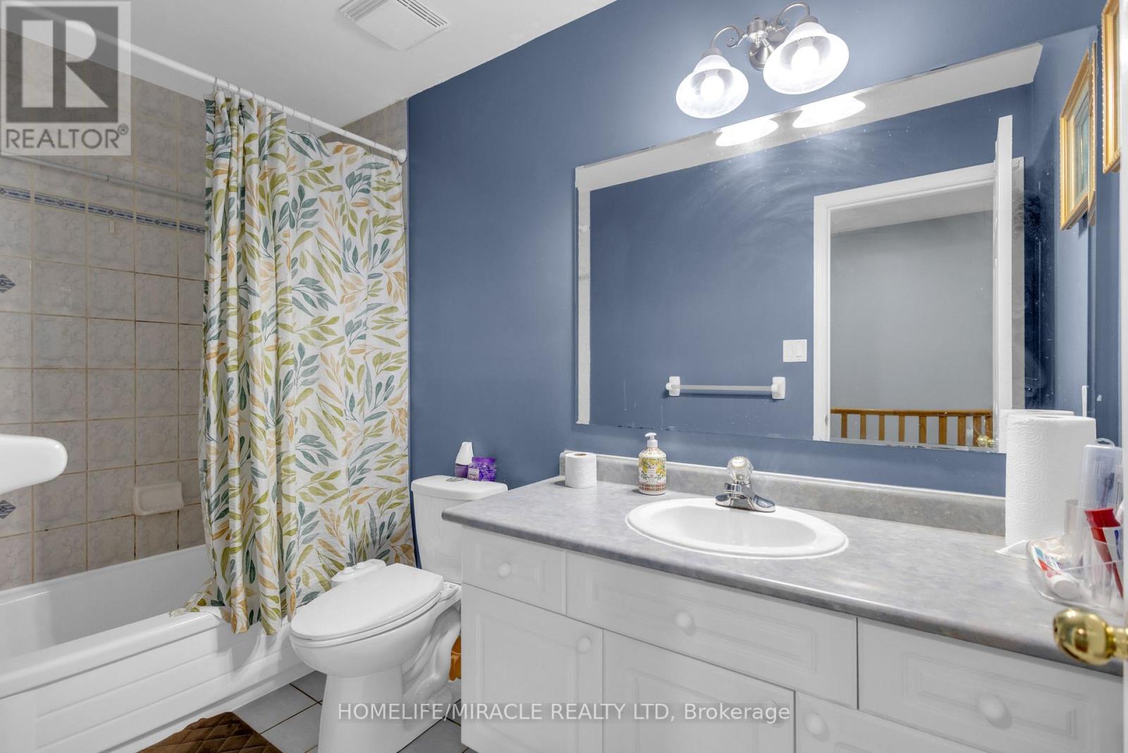 28 Latania Boulevard, Brampton, Ontario  L6P 1S9 - Photo 32 - W12926290