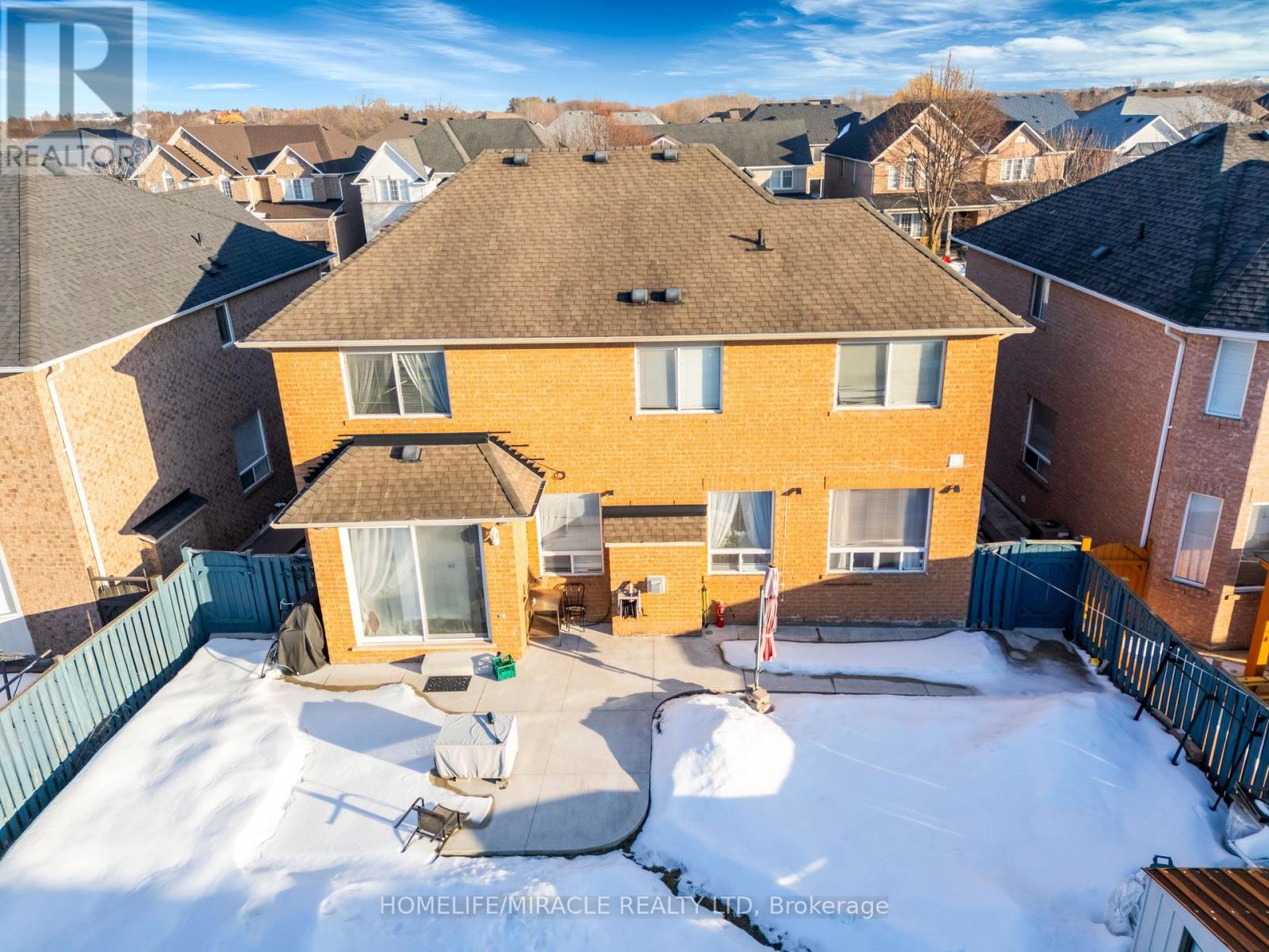 28 Latania Boulevard, Brampton, Ontario  L6P 1S9 - Photo 50 - W12926290