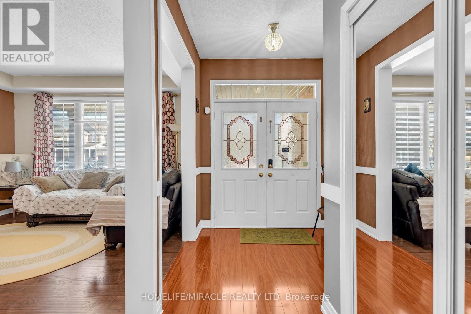 28 Latania Boulevard, Brampton, Ontario  L6P 1S9 - Photo 6 - W12926290