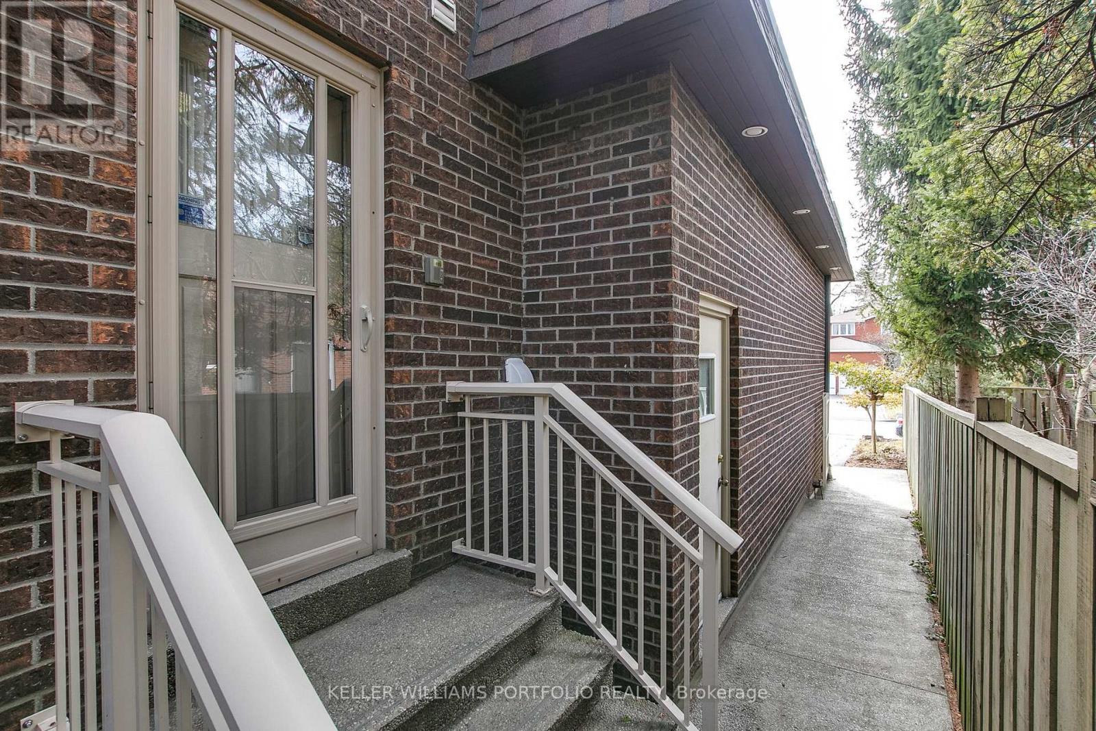 4 Neiltree Court, Toronto, Ontario  M9C 5C3 - Photo 43 - W12926294