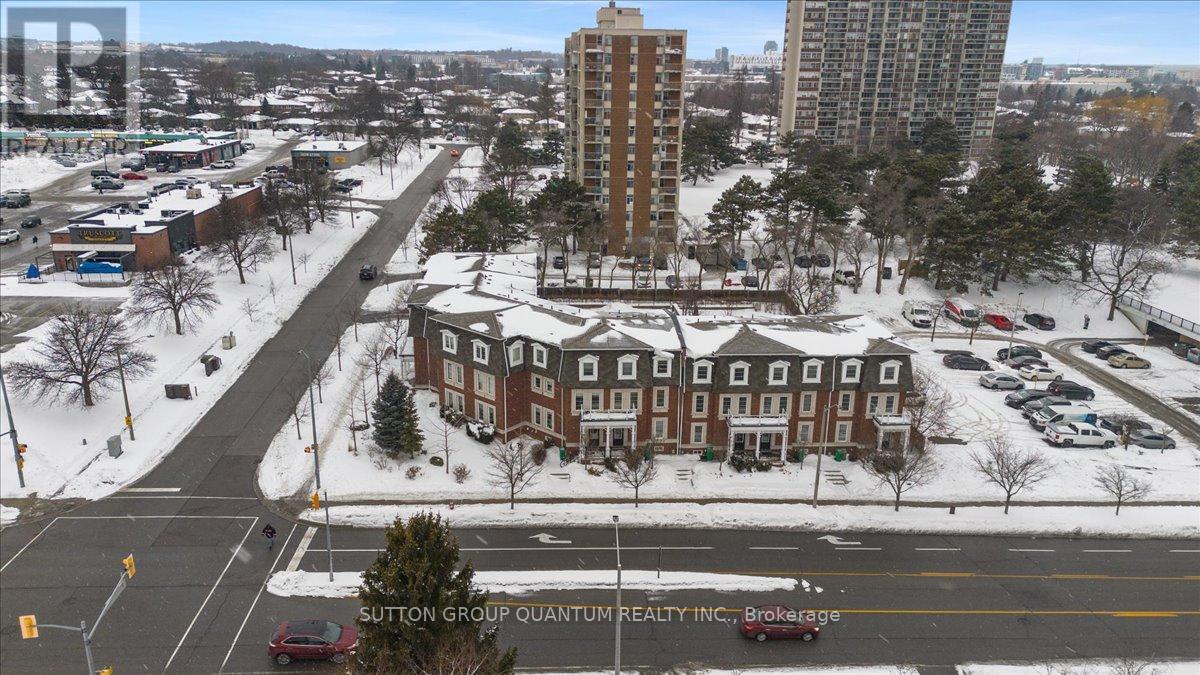 2 - 2375 Truscott Drive, Mississauga, Ontario  L5J 3R2 - Photo 2 - W12926360