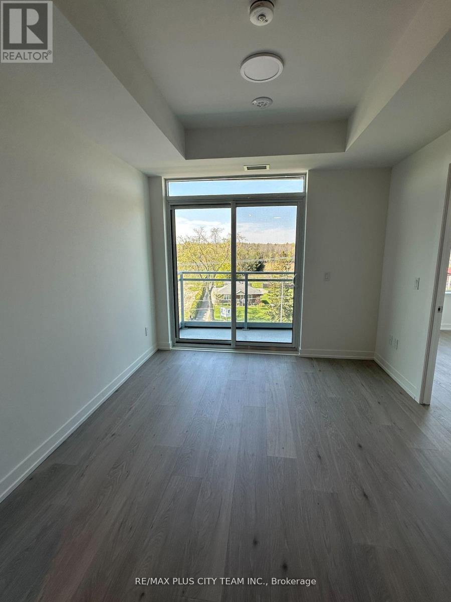 526 - 2501 Saw Whet Boulevard, Oakville, Ontario  L6M 5N2 - Photo 2 - W12926396