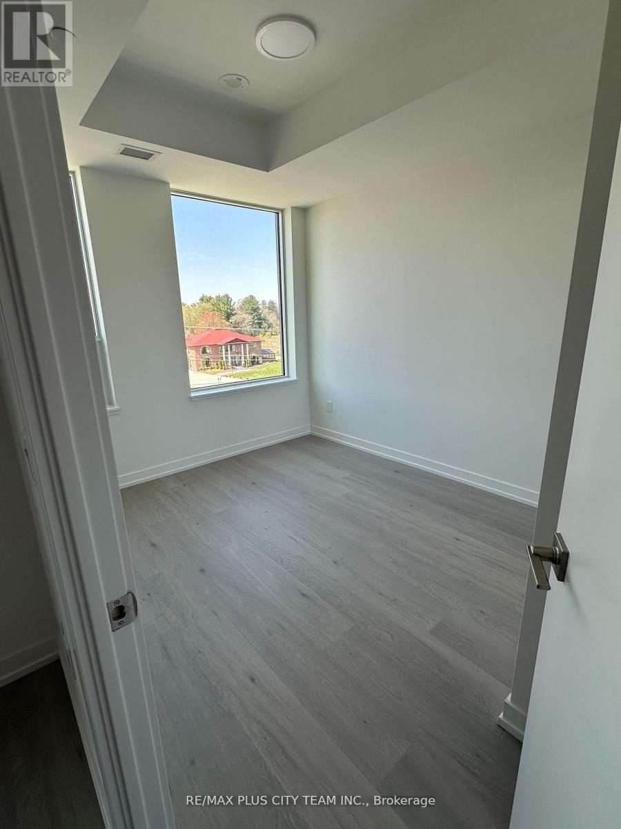 526 - 2501 Saw Whet Boulevard, Oakville, Ontario  L6M 5N2 - Photo 6 - W12926396