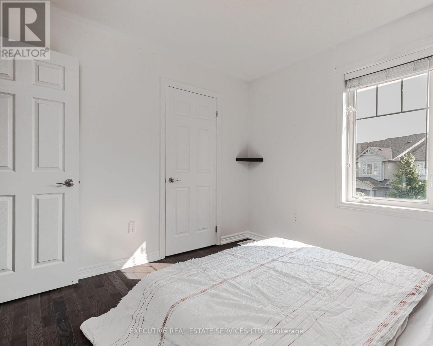 2 Nectarlane Avenue, Caledon, Ontario  L7C 3M8 - Photo 24 - W12926402