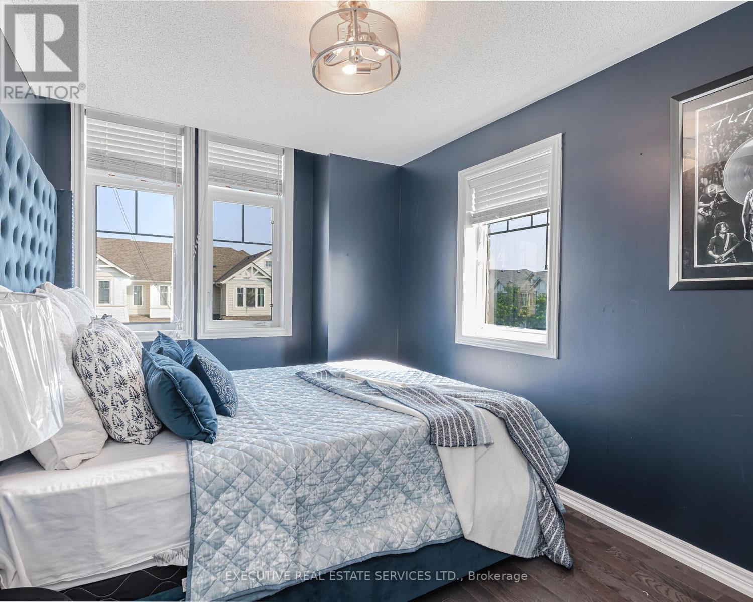 2 Nectarlane Avenue, Caledon, Ontario  L7C 3M8 - Photo 27 - W12926402