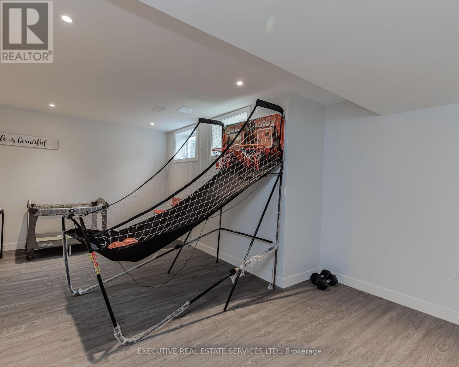 2 Nectarlane Avenue, Caledon, Ontario  L7C 3M8 - Photo 33 - W12926402