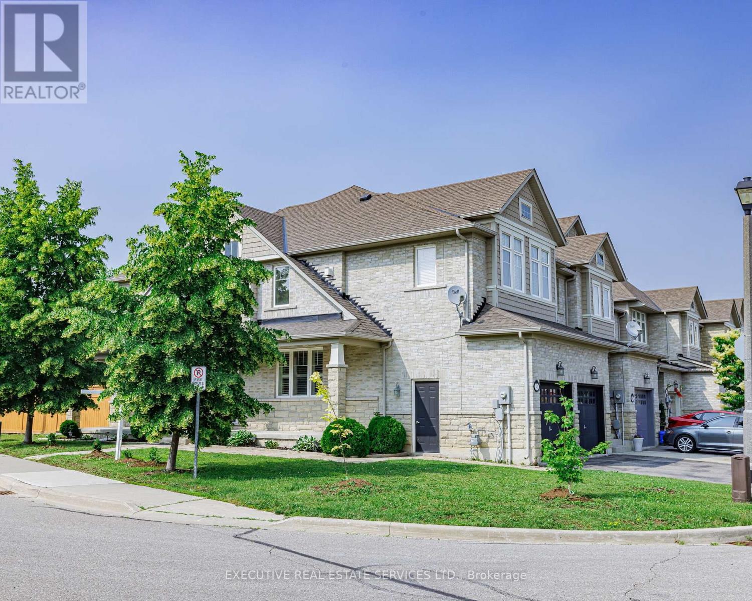 2 Nectarlane Avenue, Caledon, Ontario  L7C 3M8 - Photo 39 - W12926402