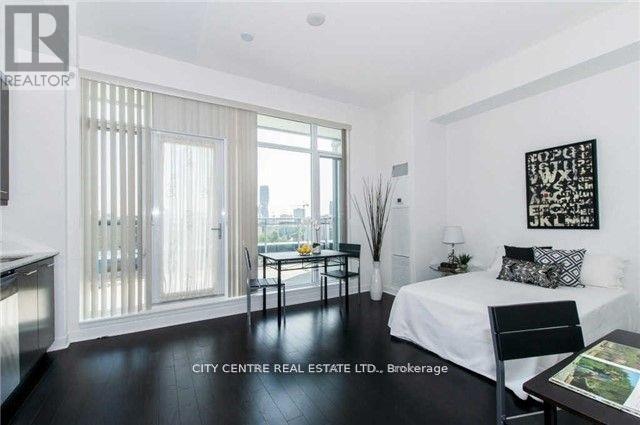 1801 - 365 PRINCE OF WALES DRIVE, Mississauga, Ontario