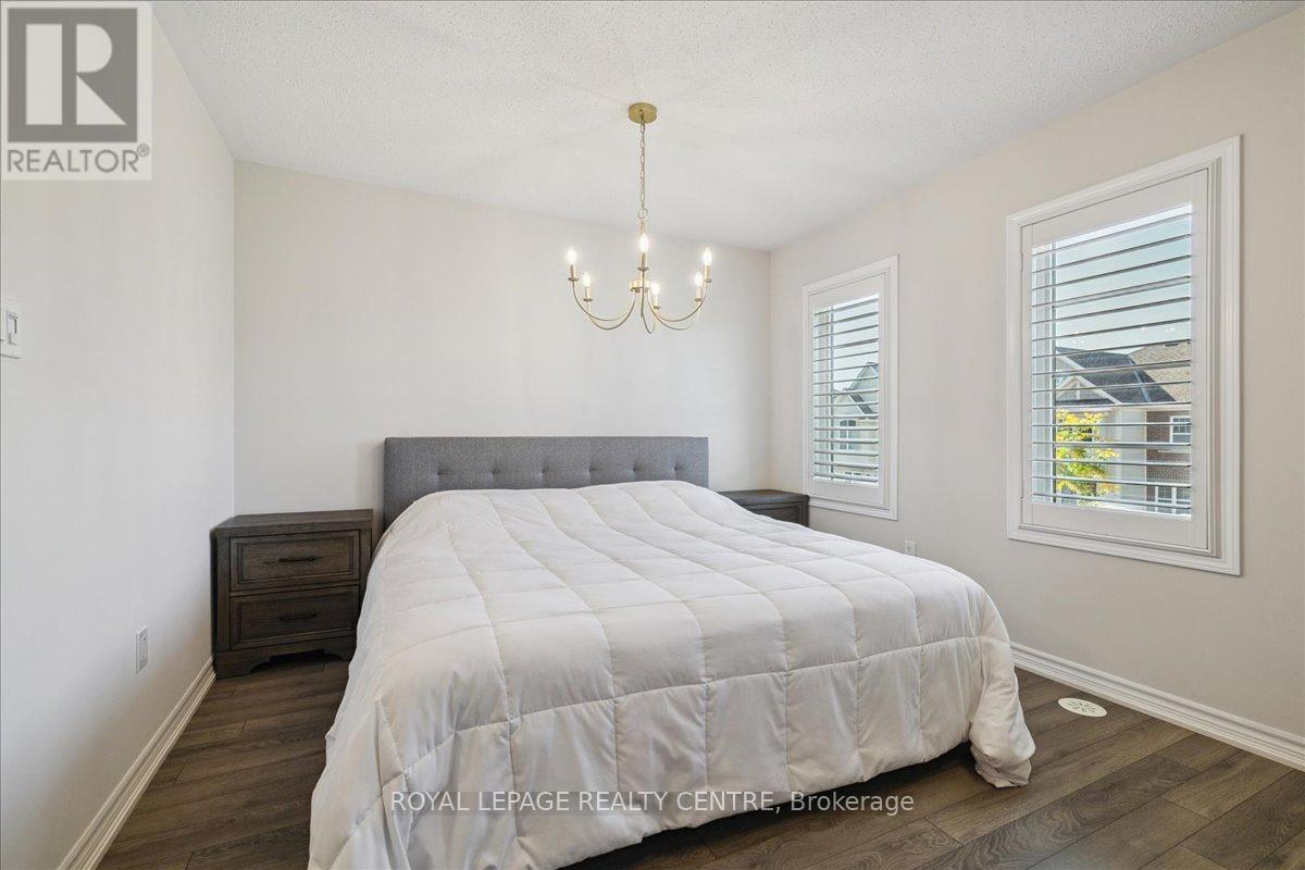 3087 Mistletoe Gardens, Oakville, Ontario  L6M 0Y7 - Photo 38 - W12926418