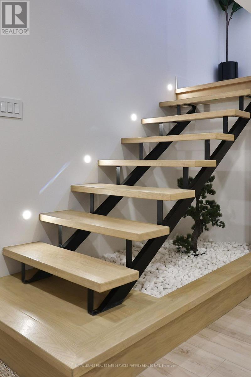 75 Rangoon Road, Toronto, Ontario  M9C 4N8 - Photo 24 - W12926426