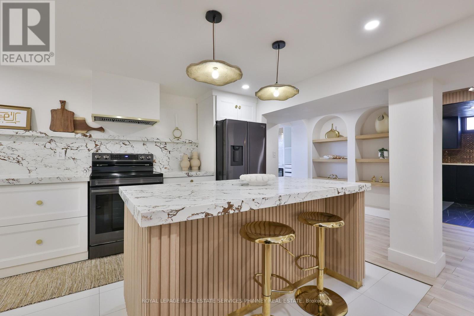 75 Rangoon Road, Toronto, Ontario  M9C 4N8 - Photo 27 - W12926426