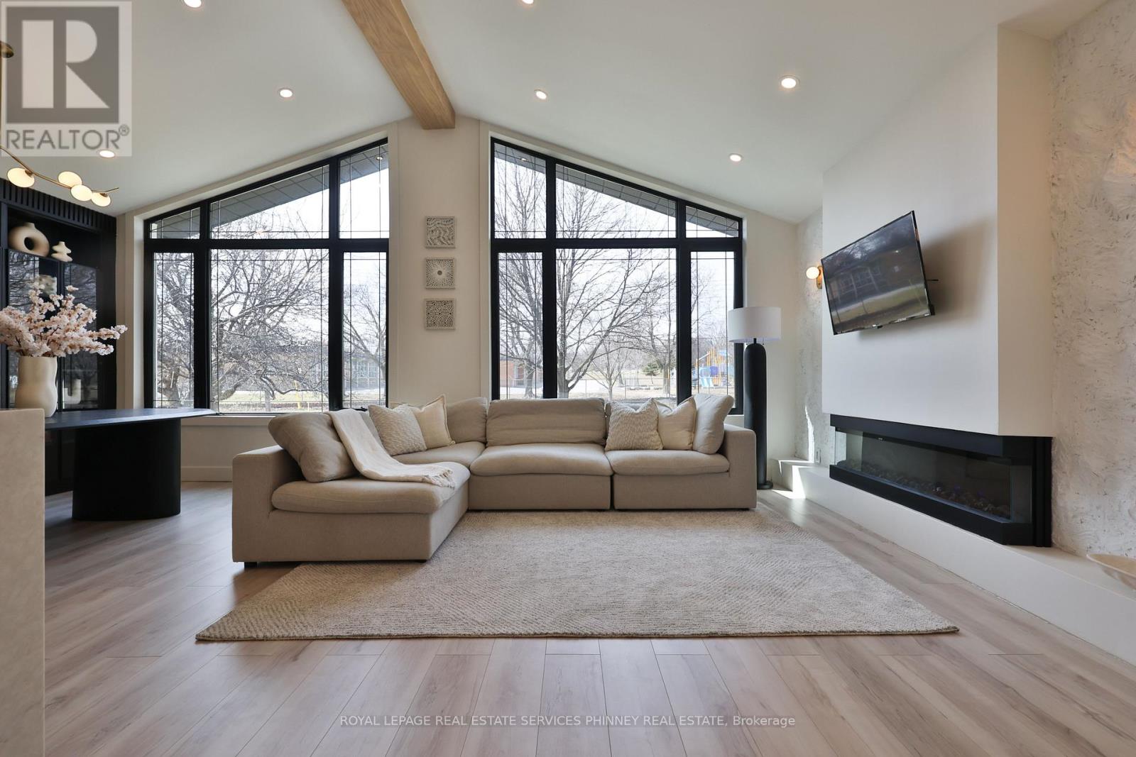 75 Rangoon Road, Toronto, Ontario  M9C 4N8 - Photo 3 - W12926426