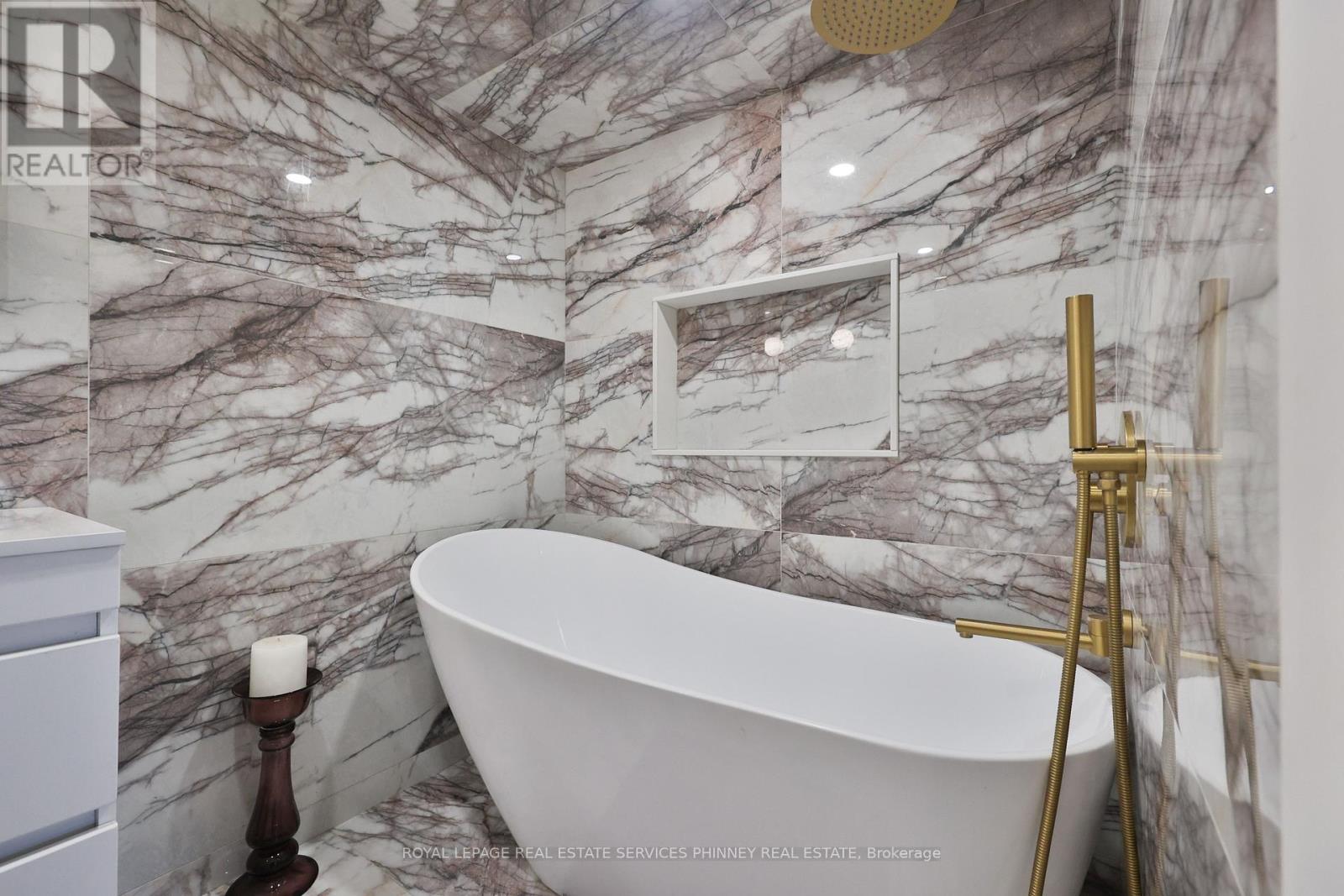 75 Rangoon Road, Toronto, Ontario  M9C 4N8 - Photo 36 - W12926426