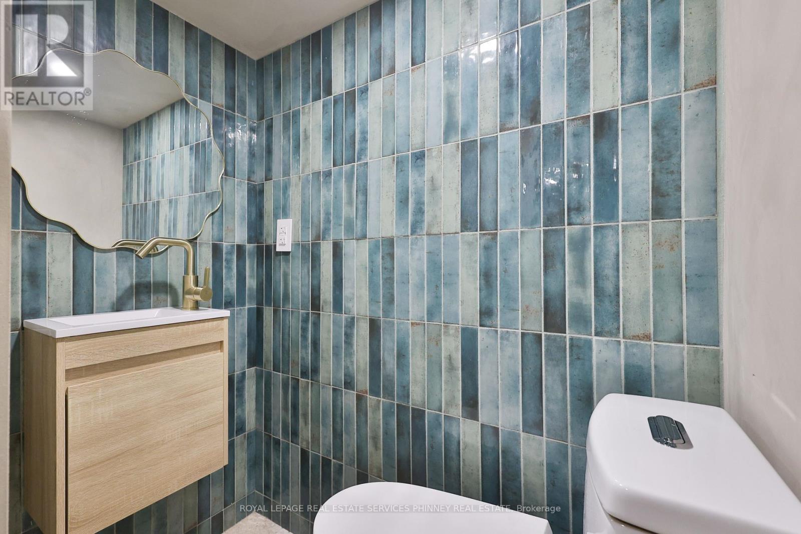 75 Rangoon Road, Toronto, Ontario  M9C 4N8 - Photo 37 - W12926426