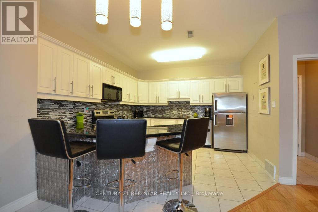 2 - 630 Main Street E, Hamilton, Ontario  L8M 1J7 - Photo 6 - X12926232