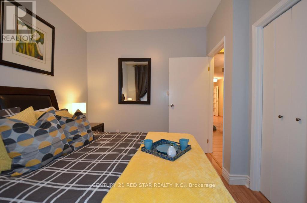 4 - 630 Main Street E, Hamilton, Ontario  L8M 1J7 - Photo 5 - X12926244