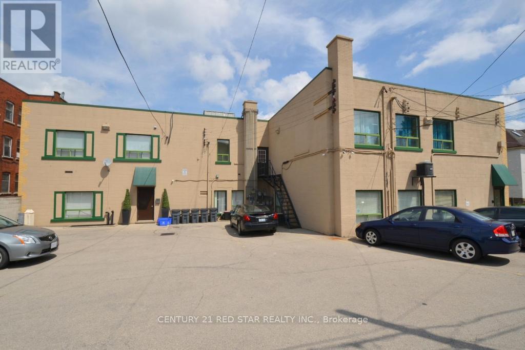 4 - 630 Main Street E, Hamilton, Ontario  L8M 1J7 - Photo 9 - X12926244
