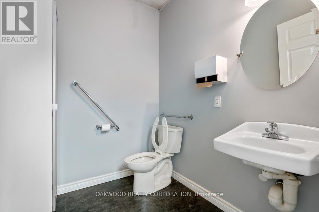 254 Pitt Street, Cornwall, Ontario  K6J 3P7 - Photo 13 - X12926358