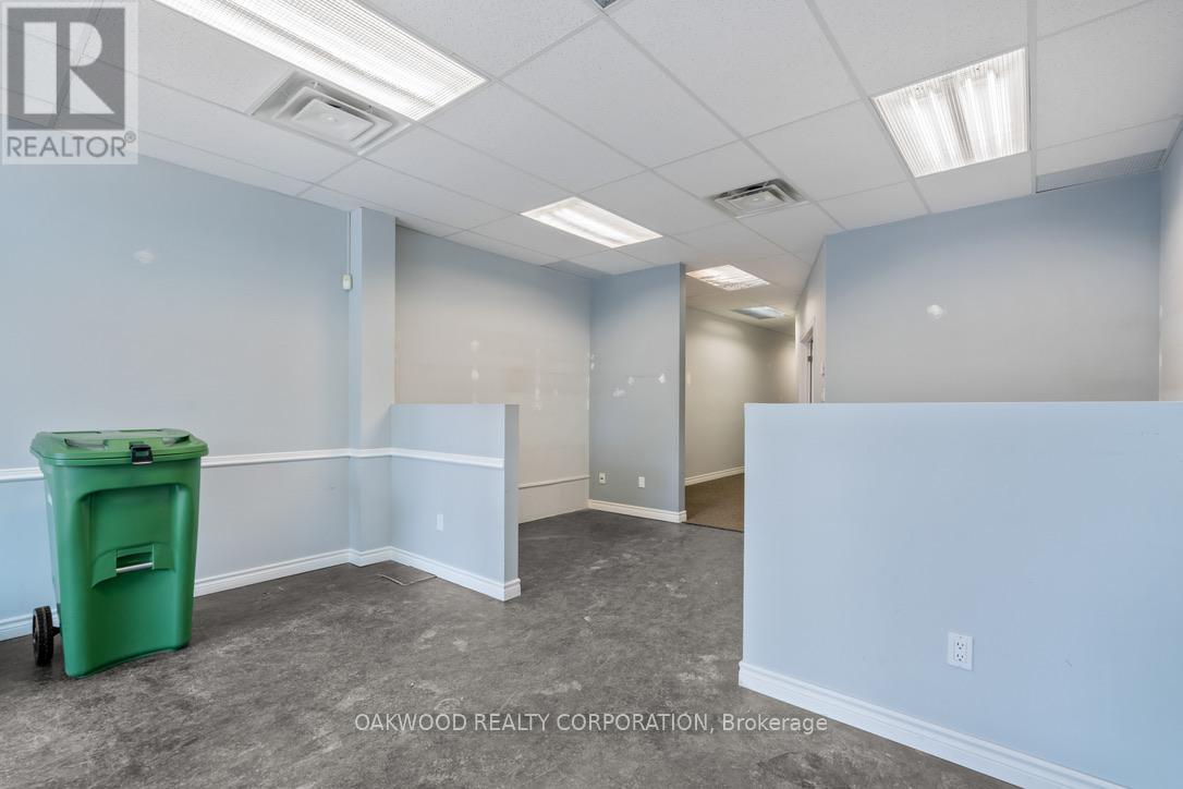 254 Pitt Street, Cornwall, Ontario  K6J 3P7 - Photo 4 - X12926358