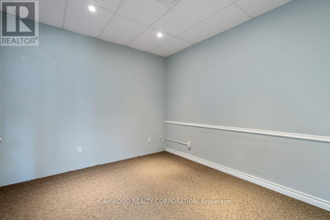 254 Pitt Street, Cornwall, Ontario  K6J 3P7 - Photo 7 - X12926358