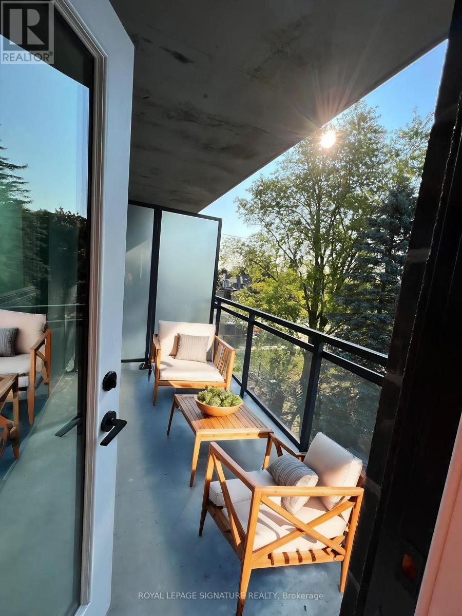 301 - 26 Lowes Road W, Guelph (Clairfields/hanlon Business Park), Ontario  N1G 4X2 - Photo 18 - X12926404