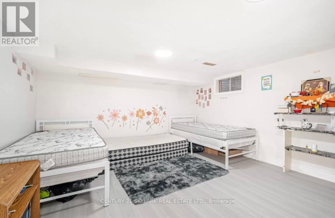 26 - 435 Silverstone Drive, Toronto, Ontario  M9V 3K7 - Photo 17 - W12884962