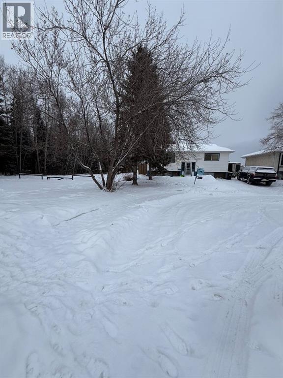 150 Hilltop Crescent, Fort McMurray, Alberta