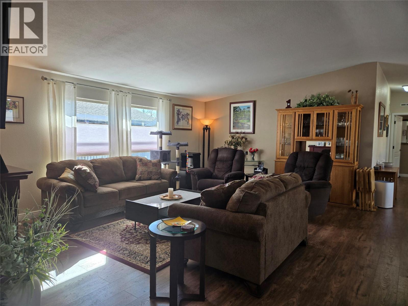 8300 Gallagher Lake Frontage Road Unit# 55, Oliver, British Columbia V0H 1T2 - Photo 4 - 10368922