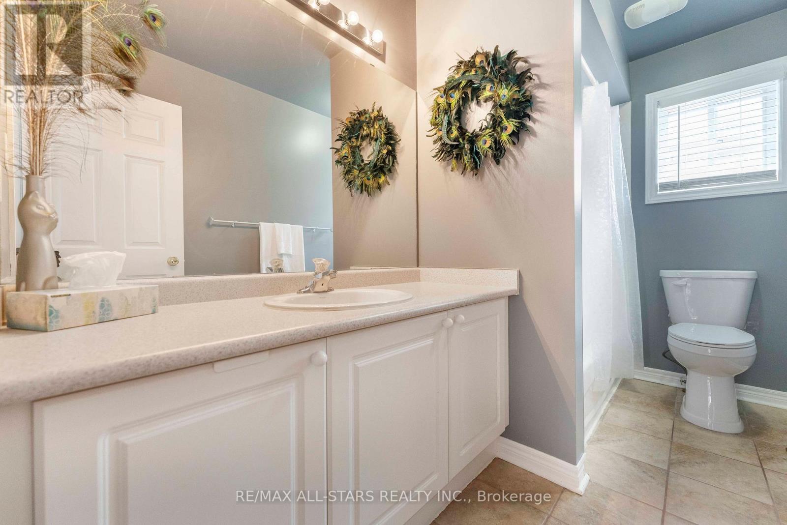 18 Reddenhurst Crescent, Georgina, Ontario  L4P 4G1 - Photo 19 - N12925406