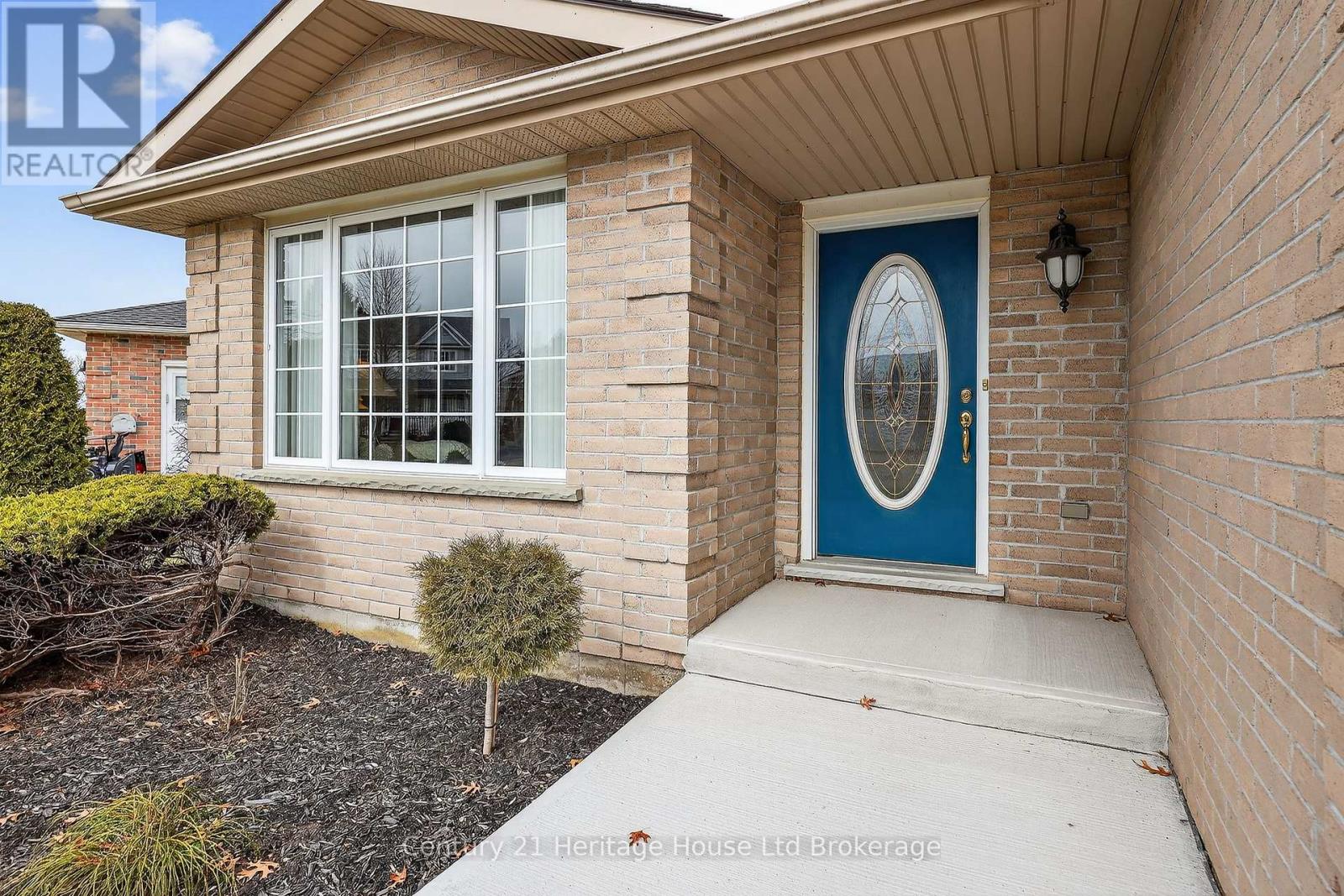 11 Mccreery Road, Ingersoll, Ontario N5C 4E9 - Photo 5 - X12926504