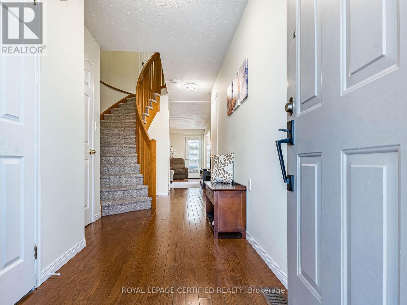 7 - 255 Mount Albion Road, Hamilton, Ontario  L8K 6P7 - Photo 3 - X12902676