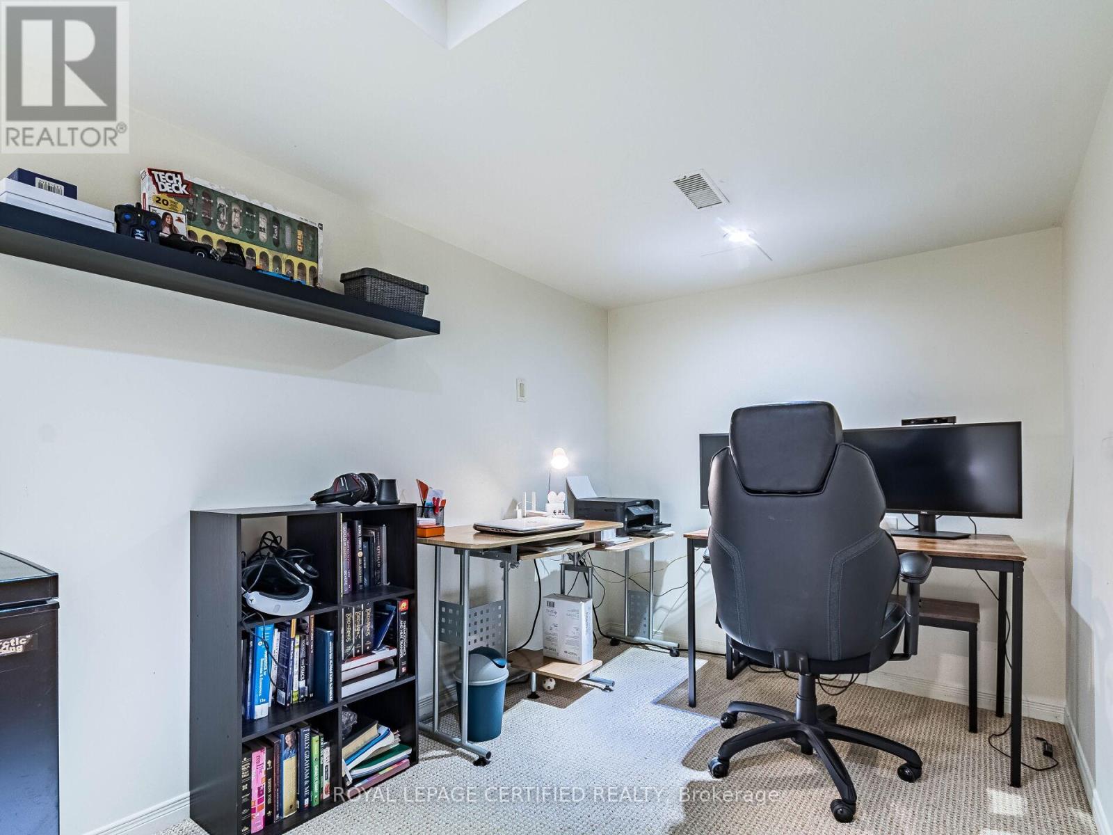 7 - 255 Mount Albion Road, Hamilton, Ontario  L8K 6P7 - Photo 10 - X12902676