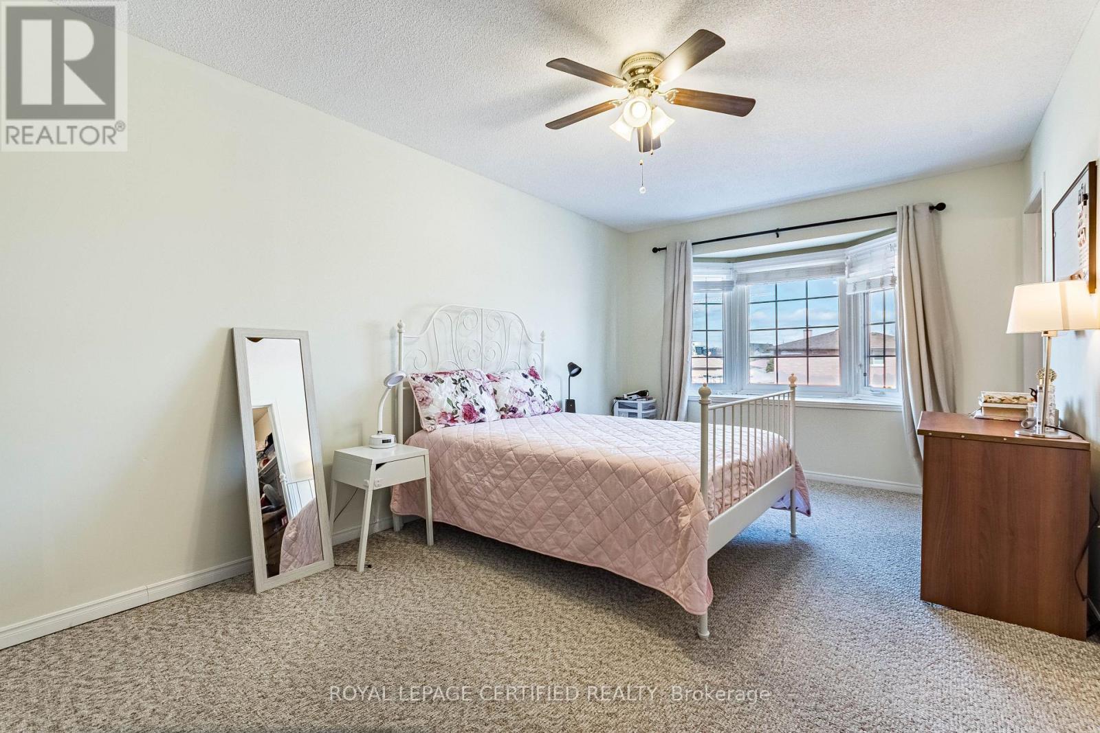 7 - 255 Mount Albion Road, Hamilton, Ontario  L8K 6P7 - Photo 9 - X12902676