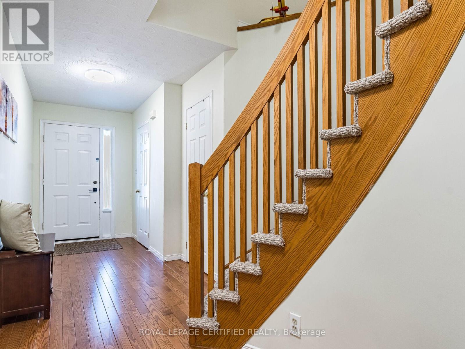 7 - 255 Mount Albion Road, Hamilton, Ontario  L8K 6P7 - Photo 2 - X12902676